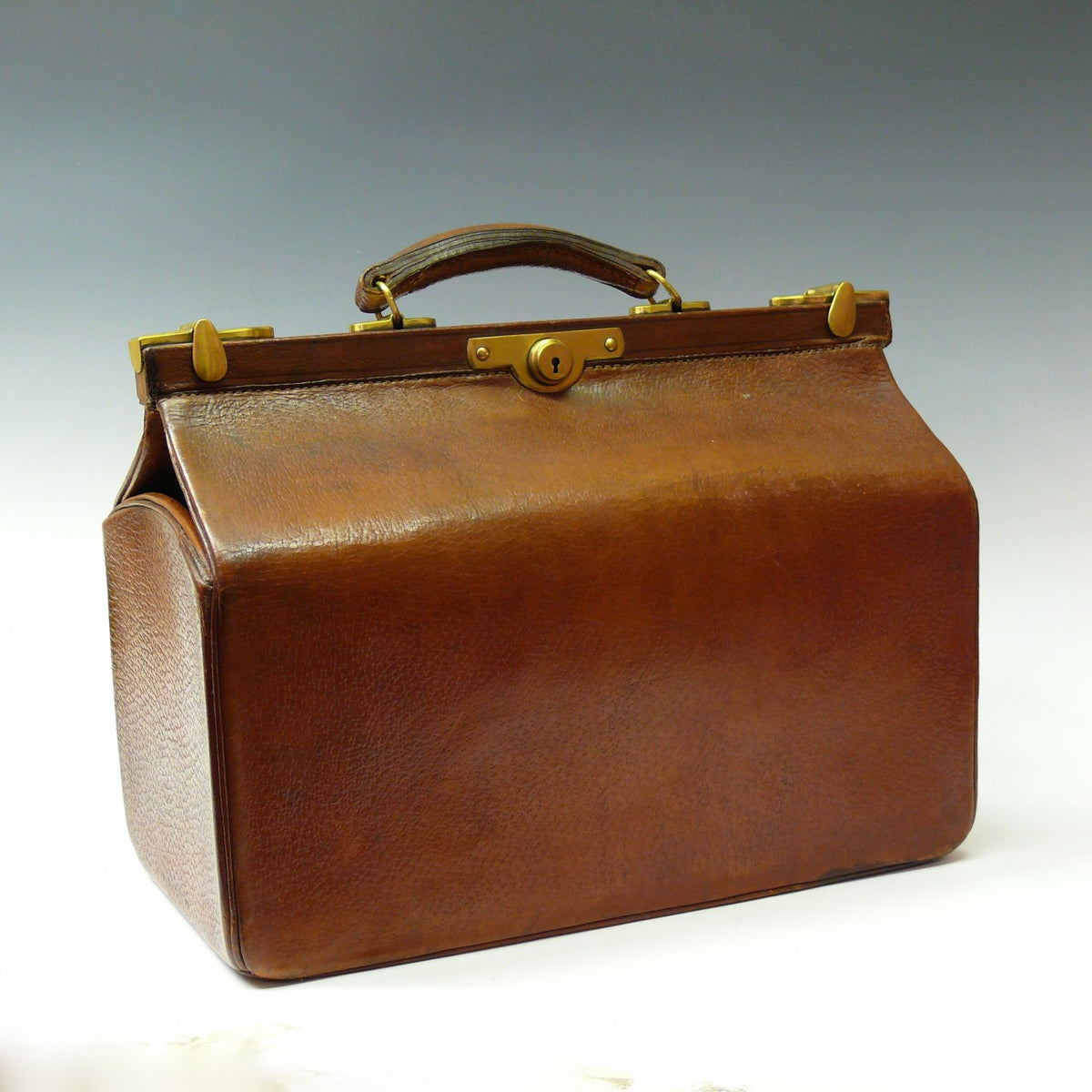 Small discount gladstone bag