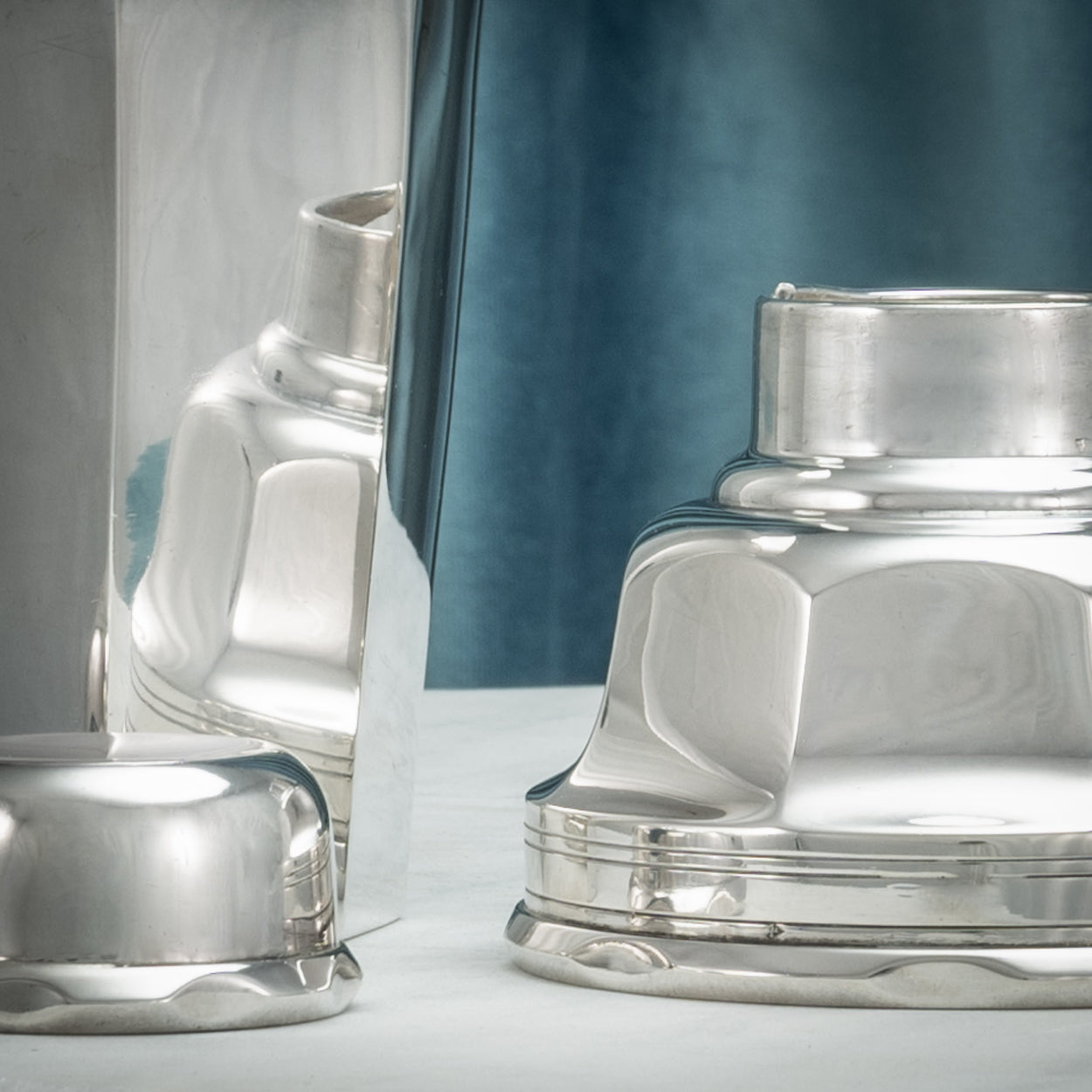 Bentleys London Shop Silver Octagonal Silver Cocktail Shaker bentleys-london-shop-silver-octagonal-silver-cocktail-shaker
