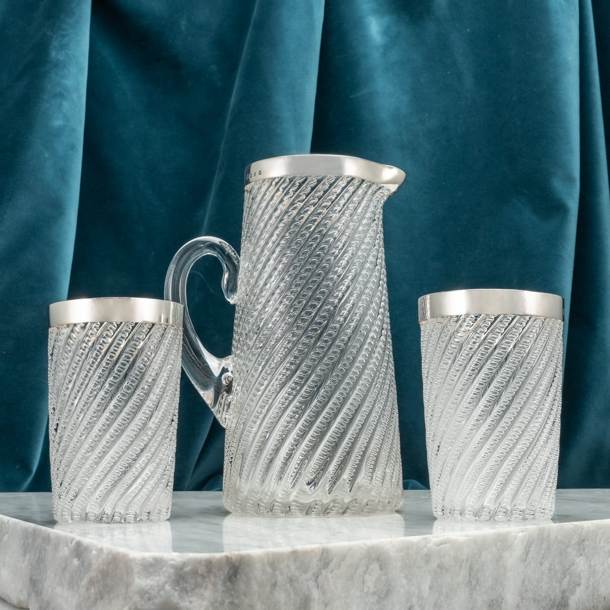 Set of Wrythen Bubble Glass Beakers and Jug
