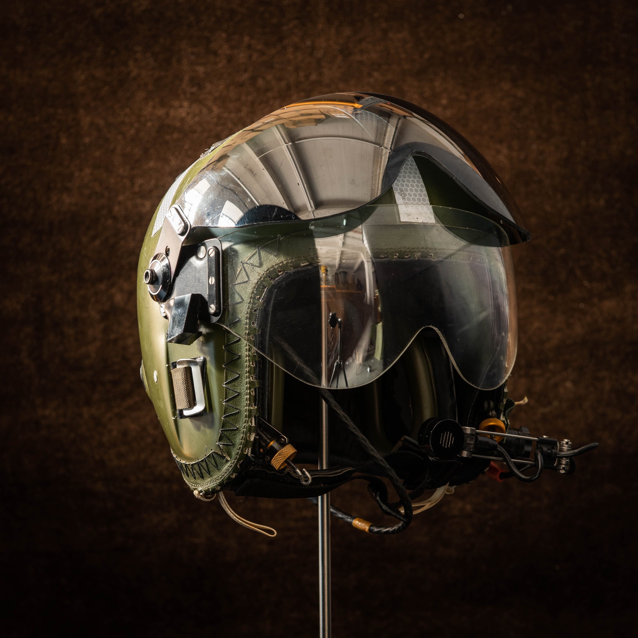 Pilots Flying Helmet – Bentleys London - Main Image