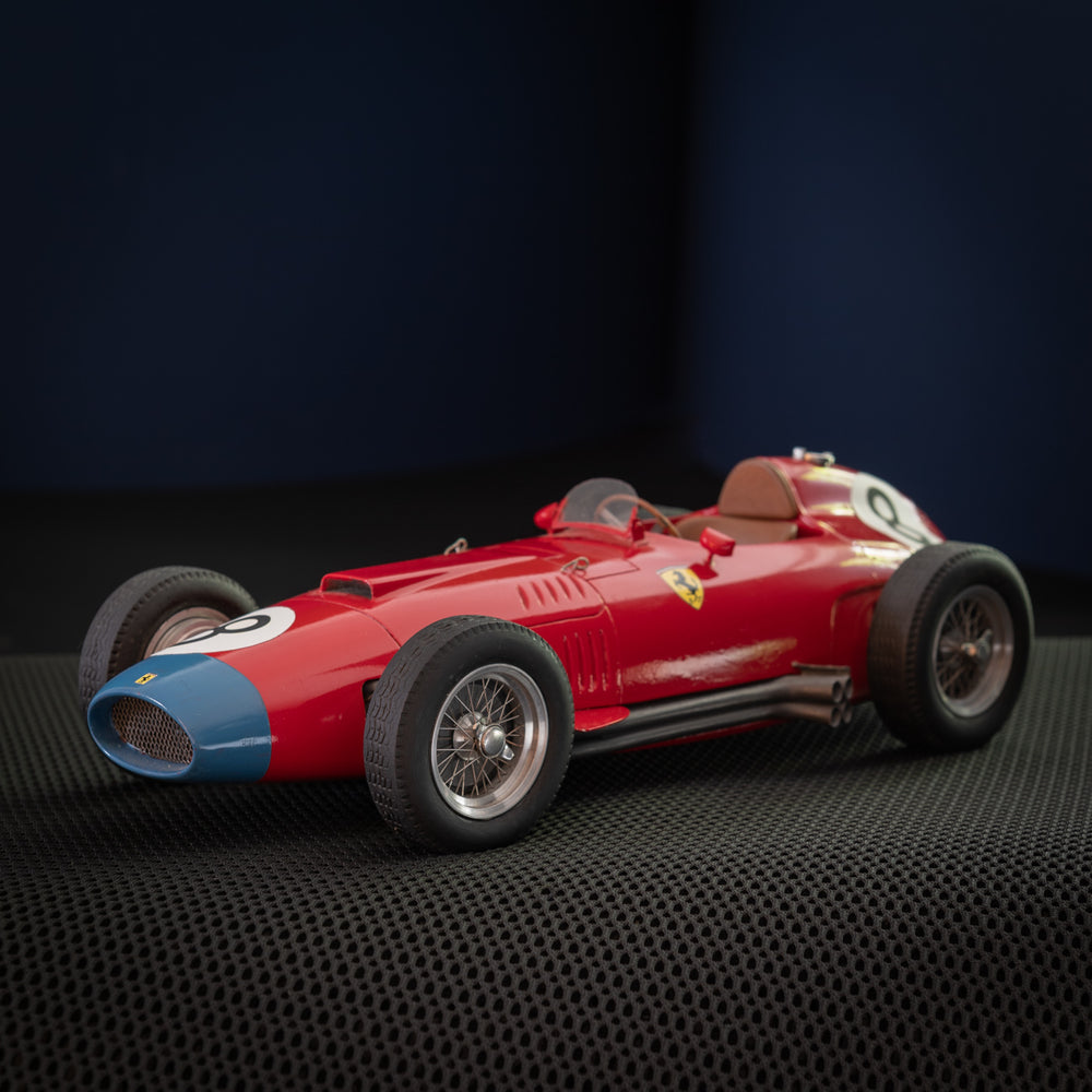 Model Ferrari 801