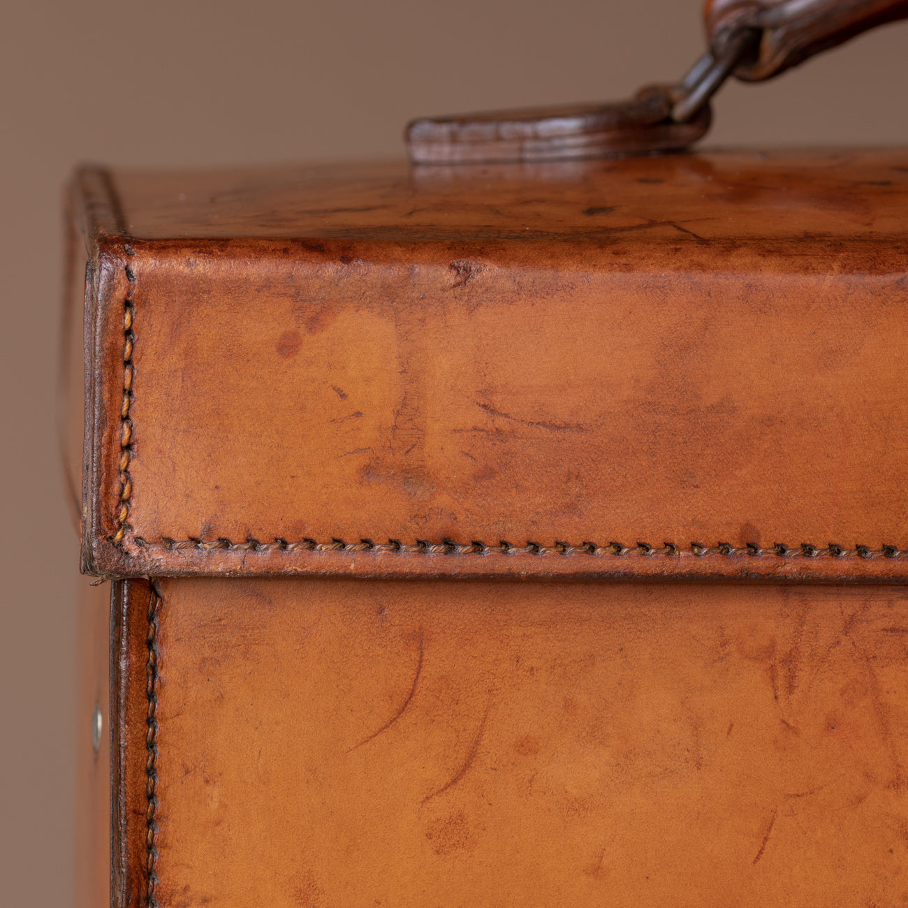 Rectangular Leather Hat Box – Bentleys London