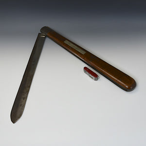 Exhibition-size Pocket Knife
