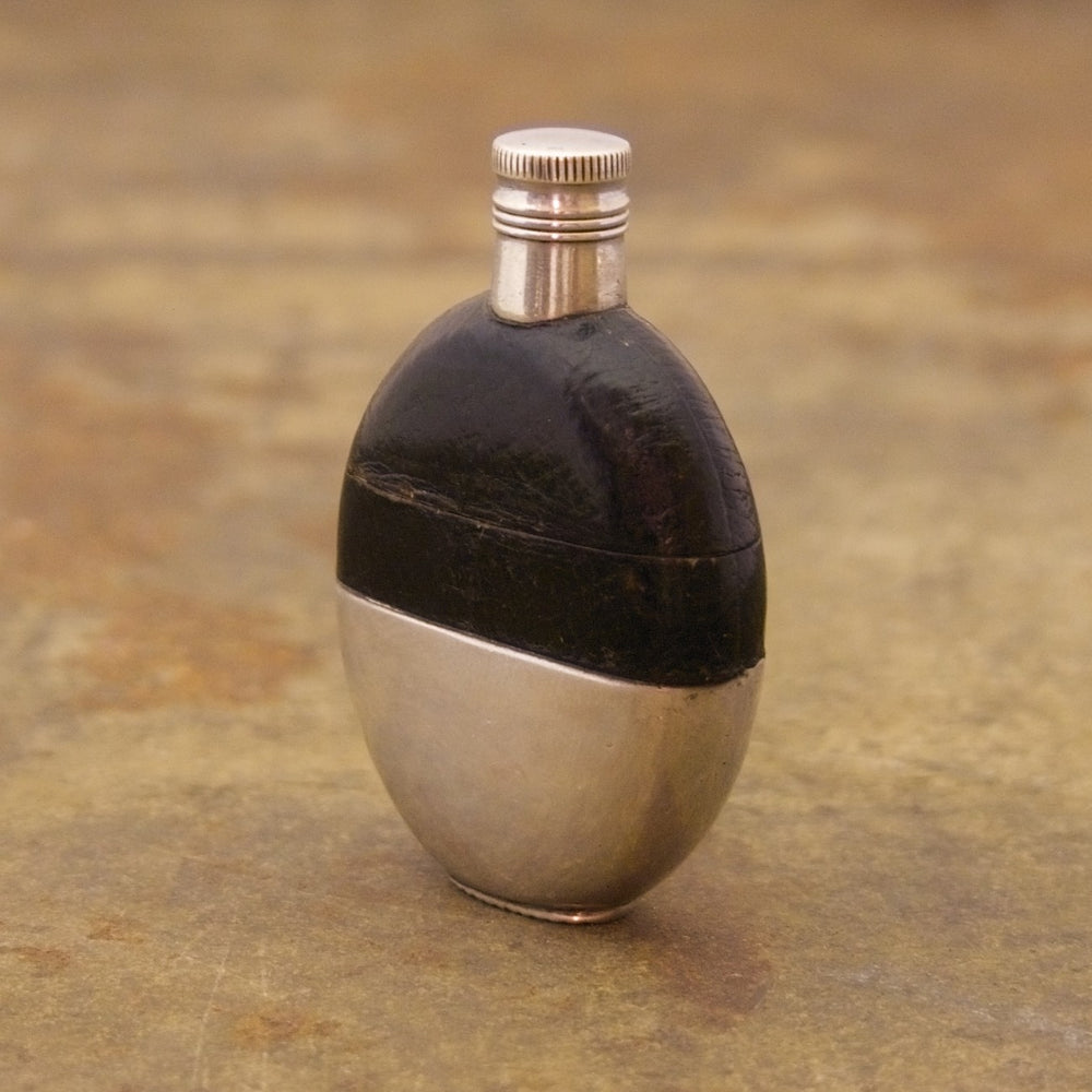 Miniature Flask Vesta/Match Case