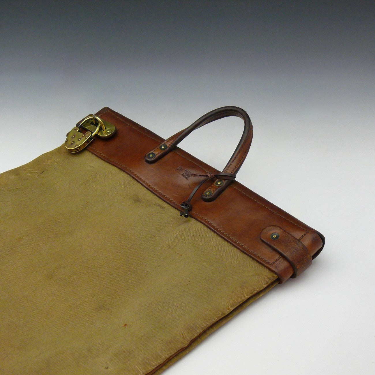 US Canvas and Leather Mail Bag Bentleys London