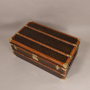 Past auction: Large Louis Vuitton monogrammed steamer trunk circa 1920