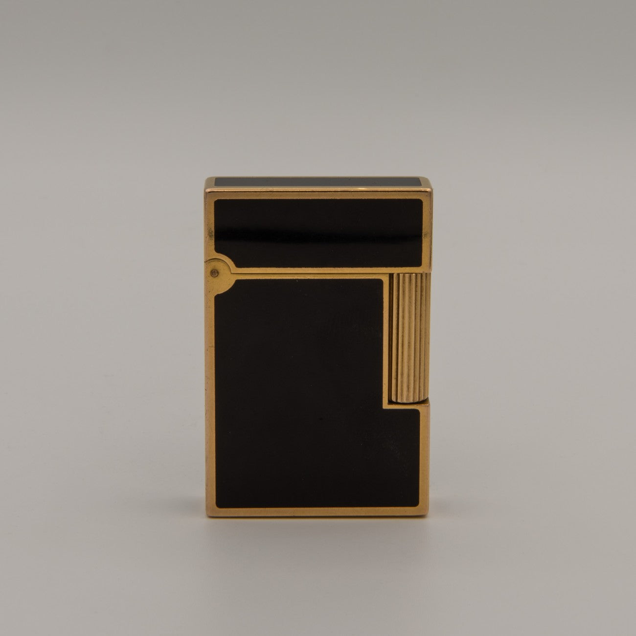 Dupont Pocket Lighter 'Laque De Chine' Bentleys London