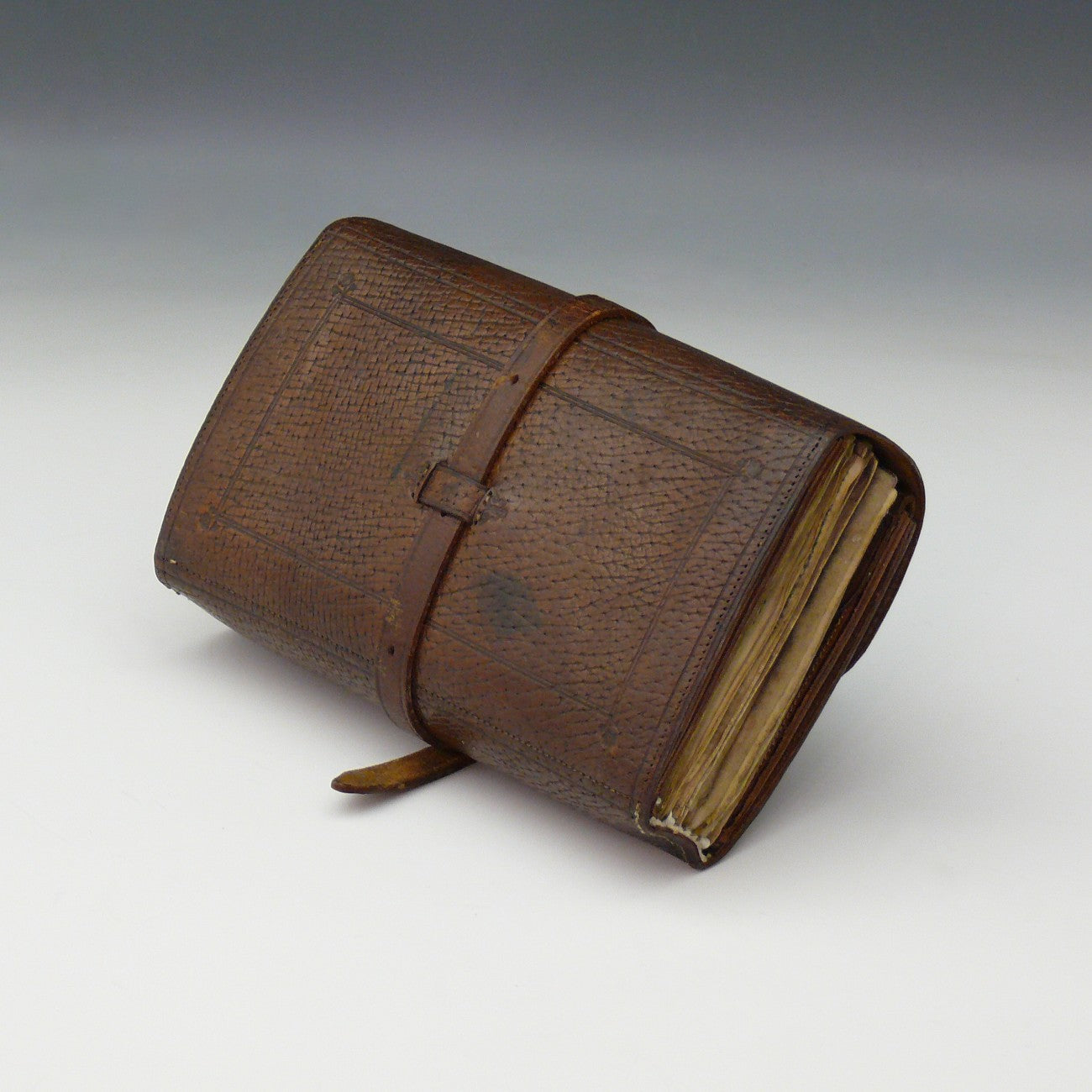 Pigskin Leather Fly Wallet – Bentleys London