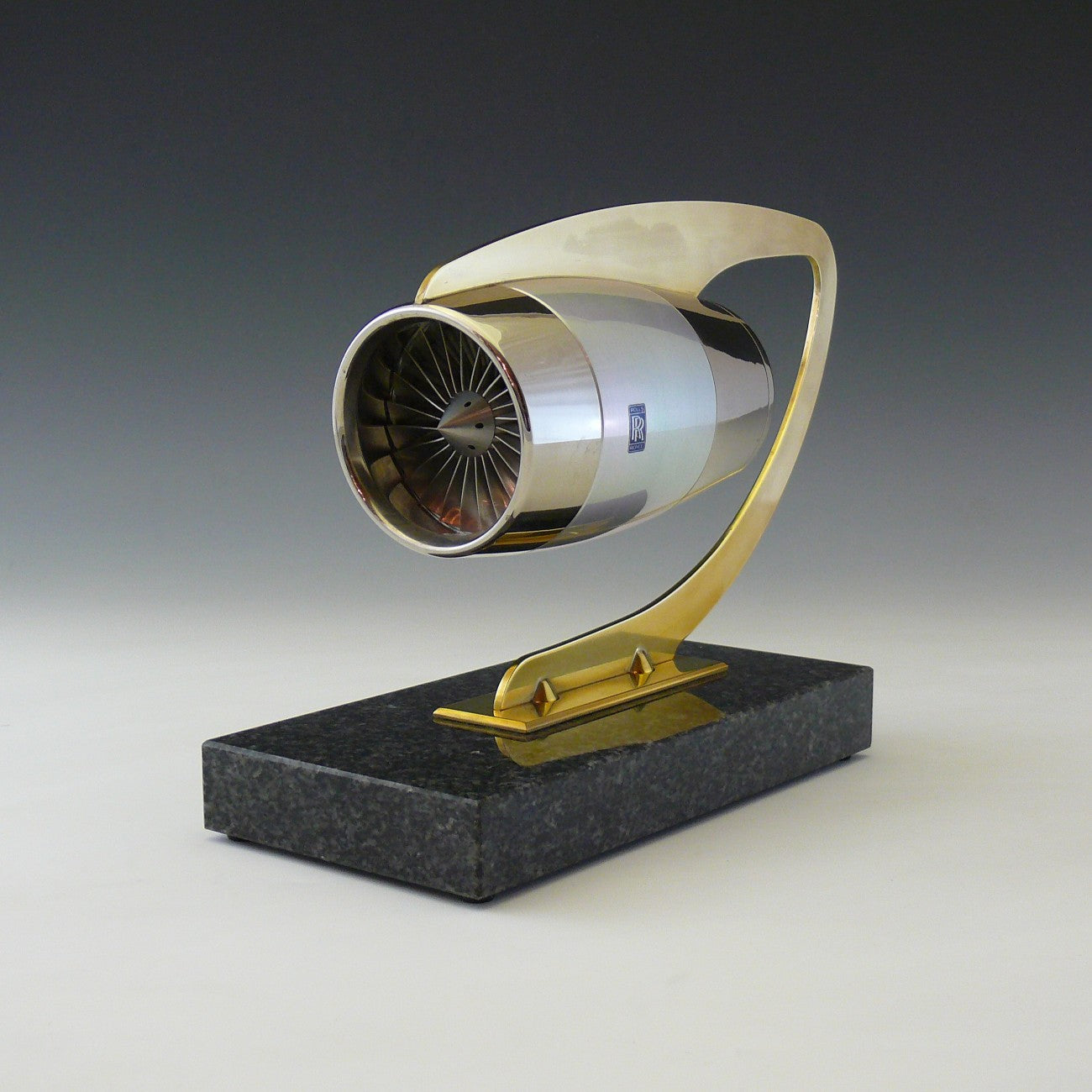 Rolls Royce RB211-524 Model Engine – Bentleys London