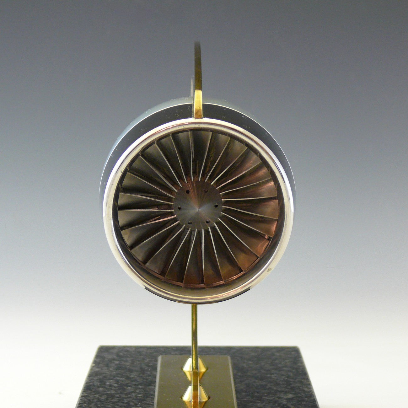 Rolls Royce RB211-524 Model Engine – Bentleys London